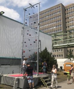 Plexiglas Kletterwand