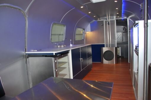 Hummerairstream3