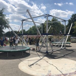 Trampolin Klettergarten