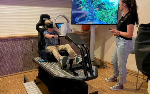 Rollercoaster VR Full Motion Simulator mieten