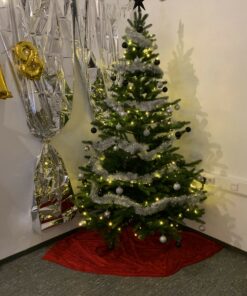 Weihnachtsbaum geschmückt mieten